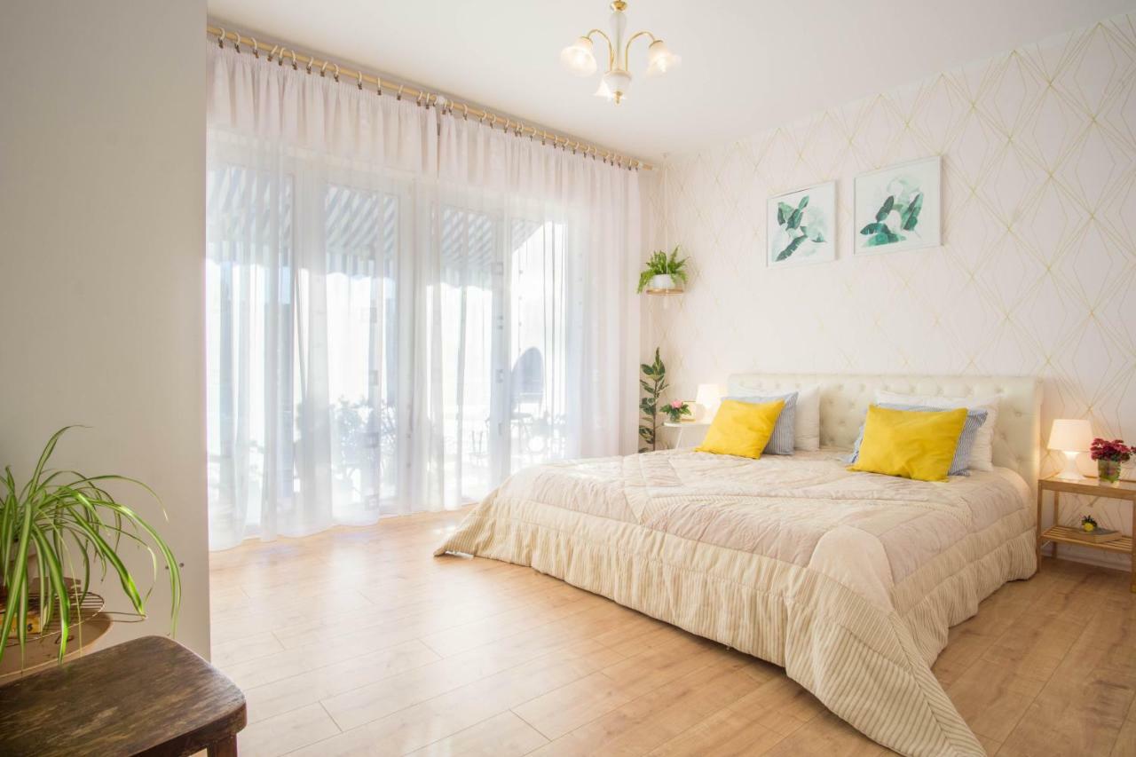 Spacious Apartment By The Sea 8+4 Póla Kültér fotó